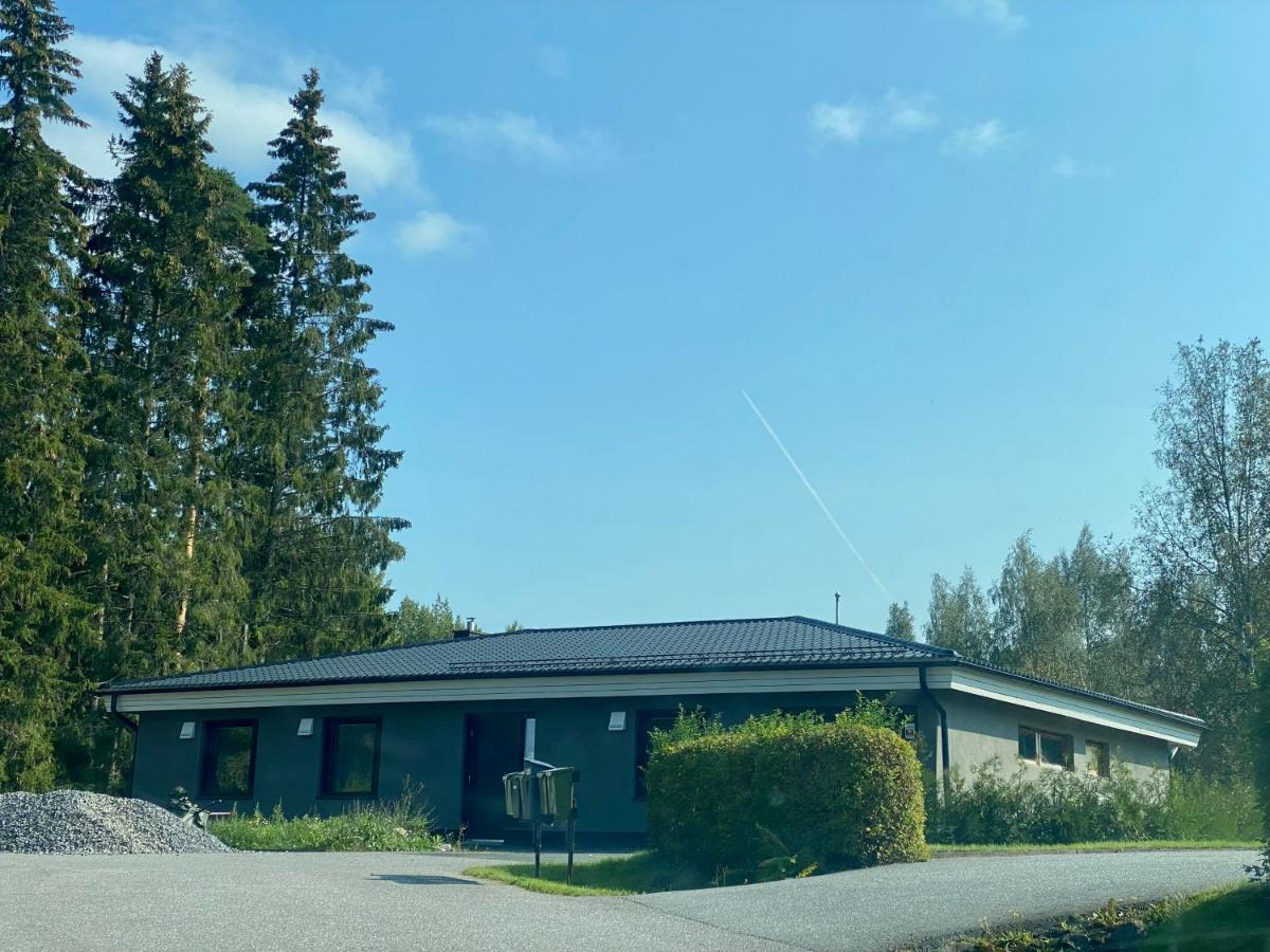 Idyllic Villa Unikko With Jacuzzi And Sauna Пори Екстериор снимка